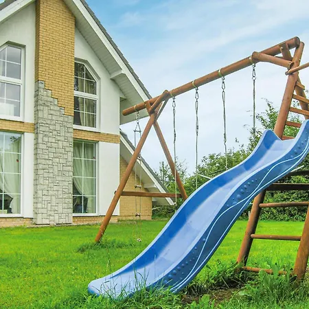 3 Bedroom Awesome In Postomino