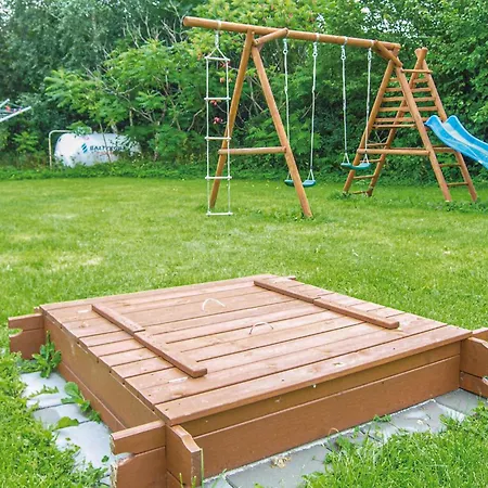 3 Bedroom Awesome In Postomino