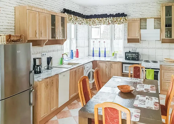 3 Bedroom Awesome In * Postomino