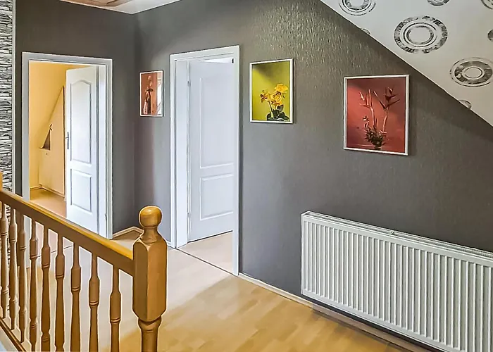 3 Bedroom Awesome In Postomino